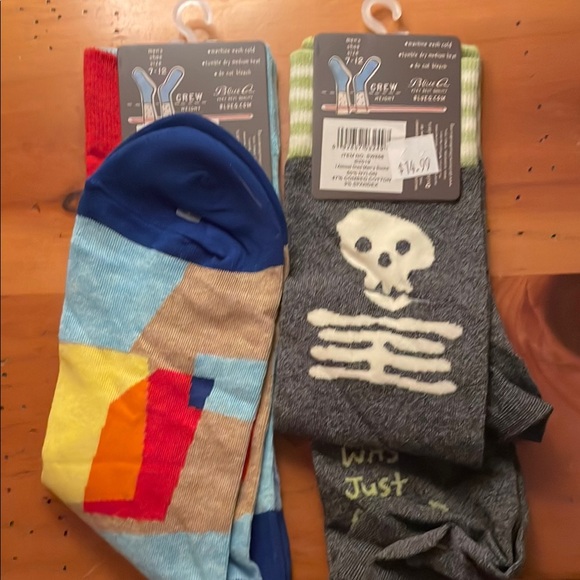 Blue Q Men's Crew Socks - Cool-Ass Grandpa and Skull Design - Multicolor - Picture 3 of 3